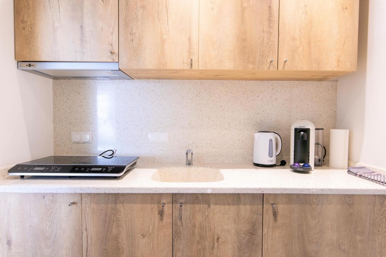Luxstay Karben Neue Mitte - Self-Check-In Buitenkant foto